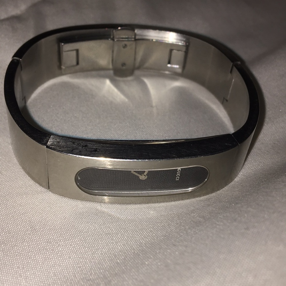 Gucci watch